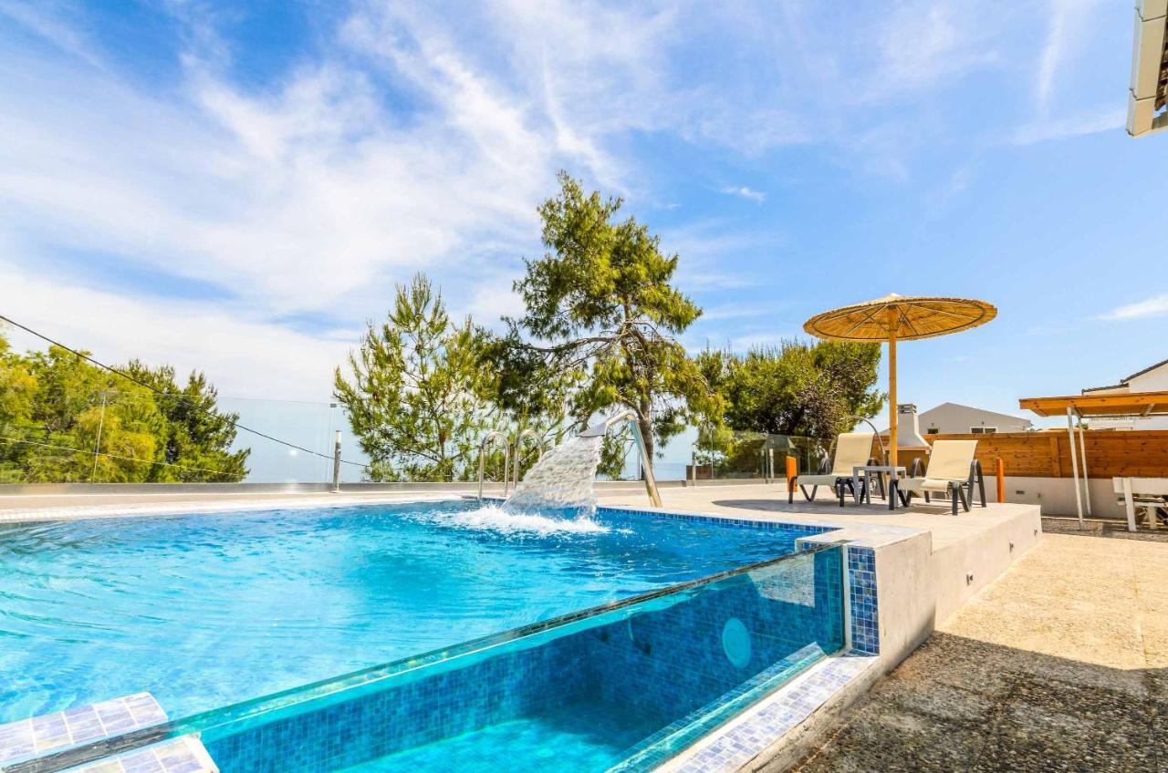 Amare La Vita Villa By Solmar Villas Plános Екстериор снимка